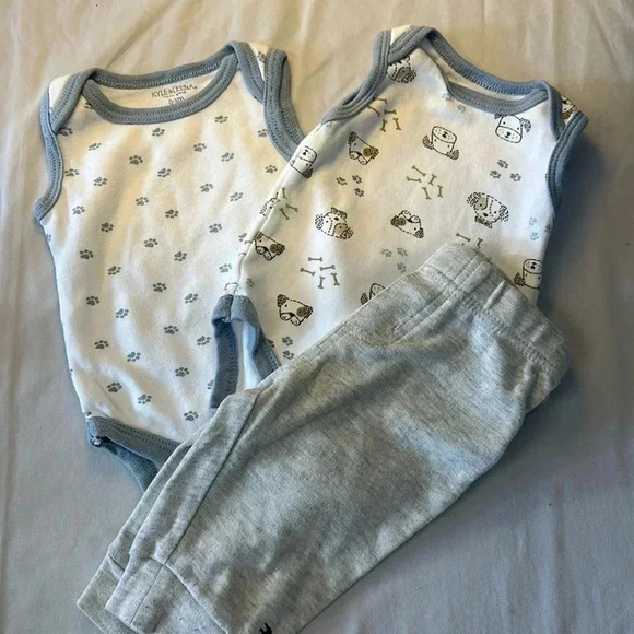 Tommy Hilfiger/Kyle +  Deena - 3 piece newborn baby set. Size 0-3 months - Picture 1 of 5